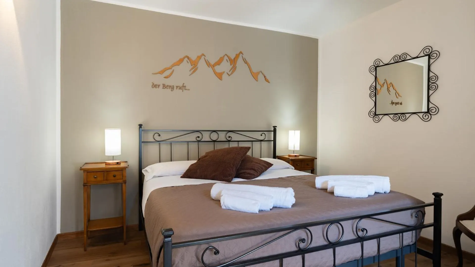 La Corte Della Casera Cassina Valsassina Guest house